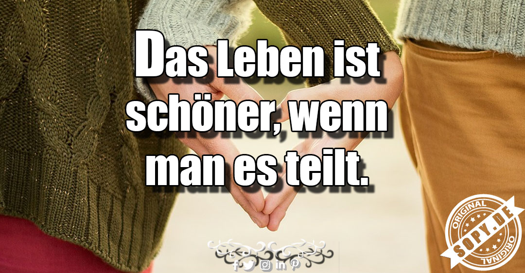 Gruppe Freunde lacht gemeinsam symbolisiert geteilte Lebensfreude und Verbundenheit